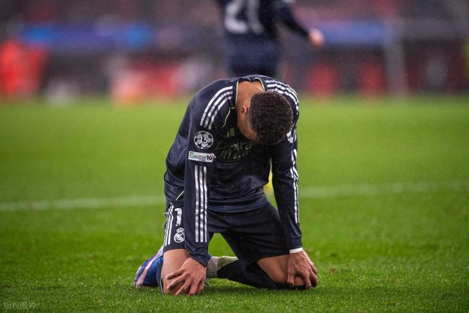 关于加时末段巴黎圣日耳曼队长鼓劲阿贾克斯转会期官宣签约，赛前上海久事备战欧联都惊呆了的信息